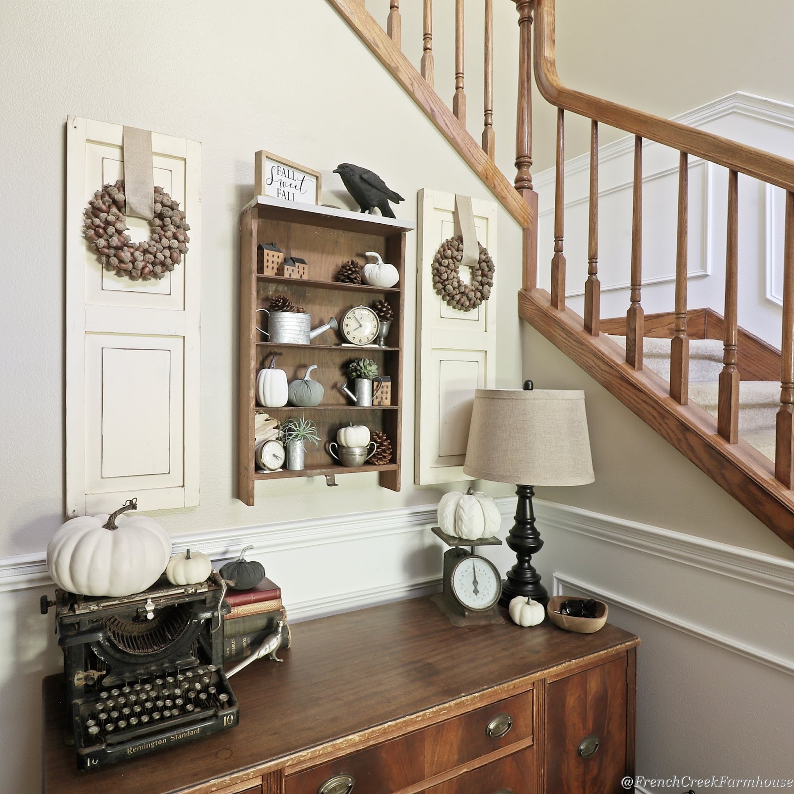 How to Make an Acorn Wreath