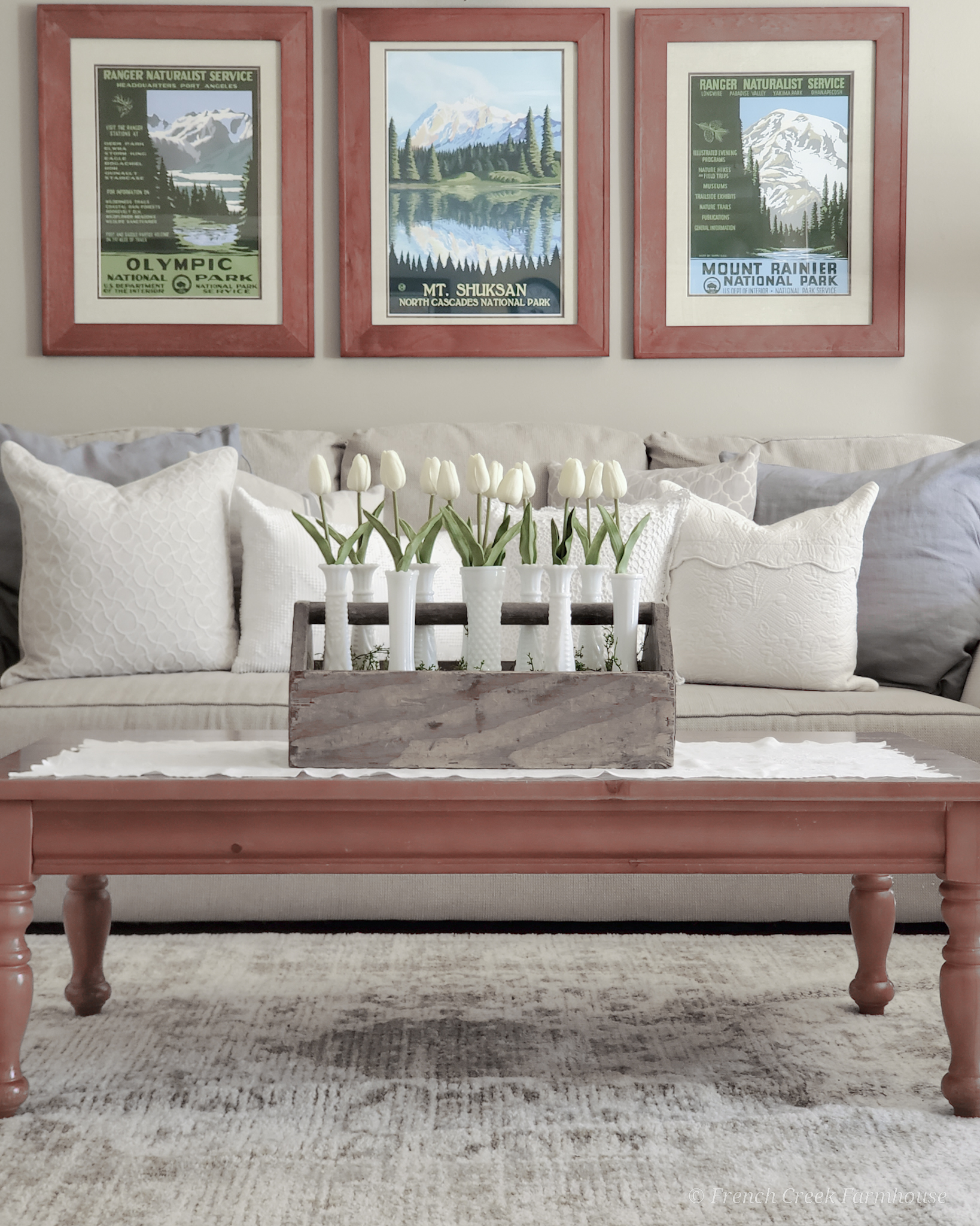 Modern farmhouse spring living room with white tulips