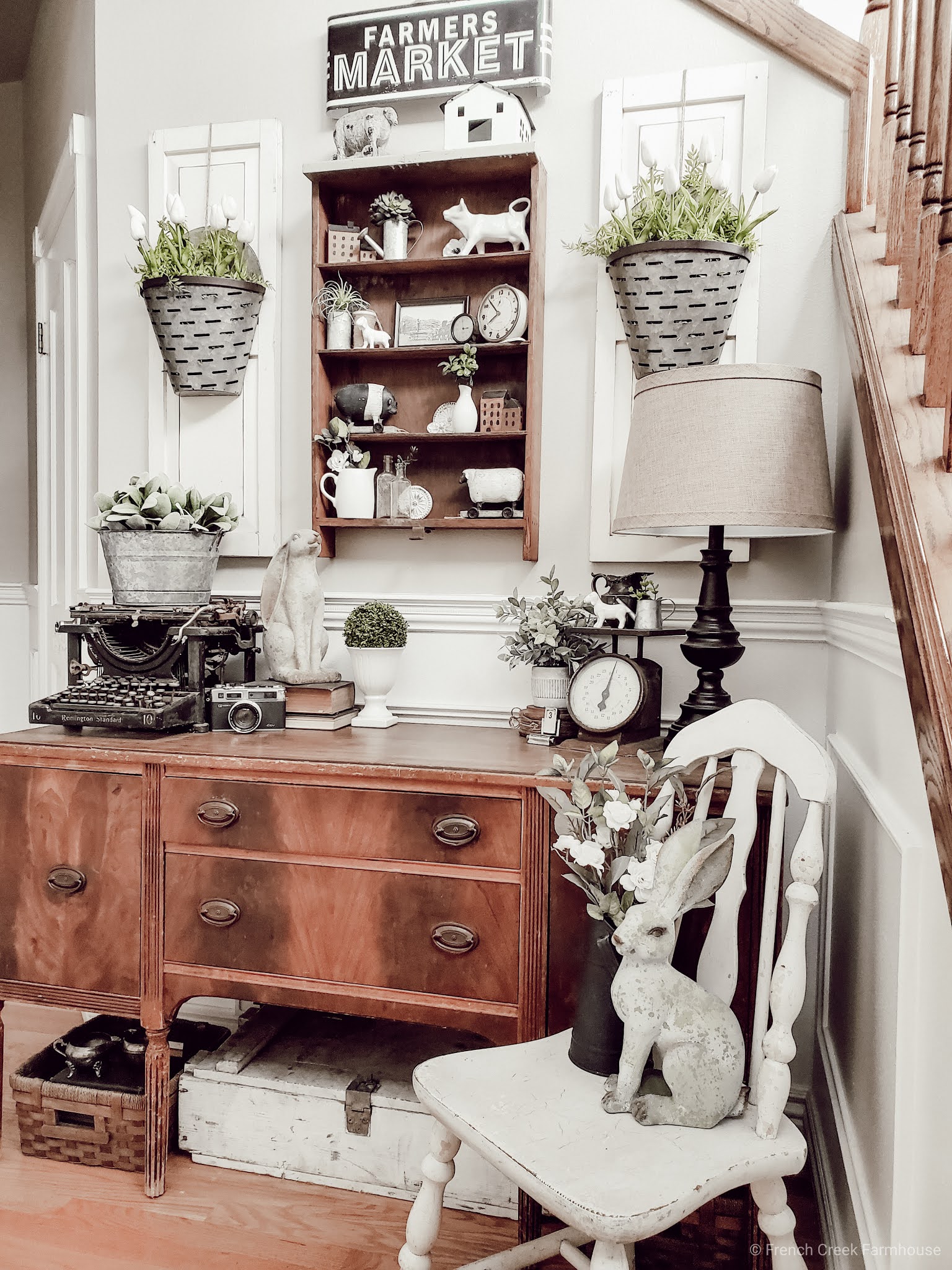 Entryway Floral Decor In Wall Buckets