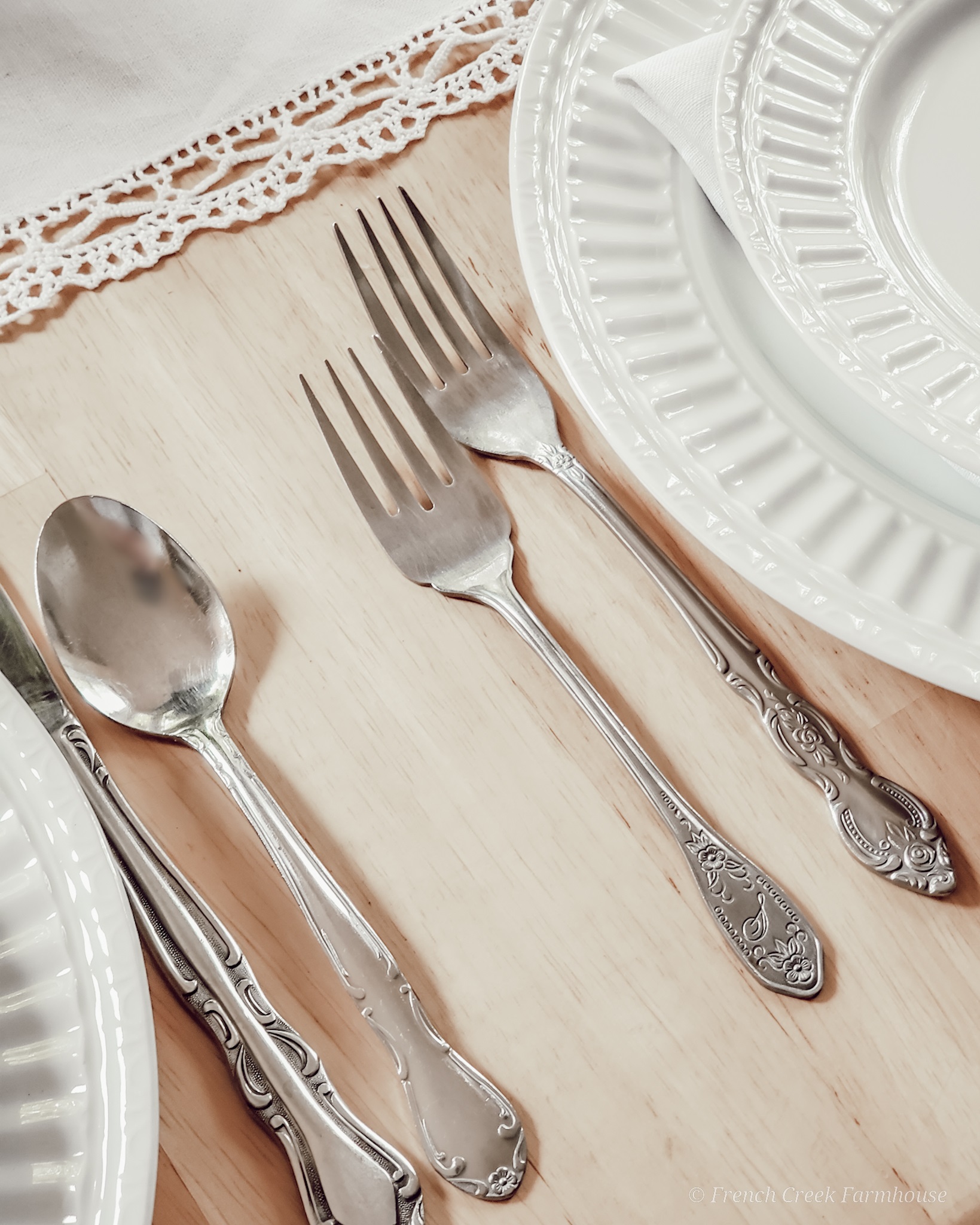 Vintage romantic placesettings