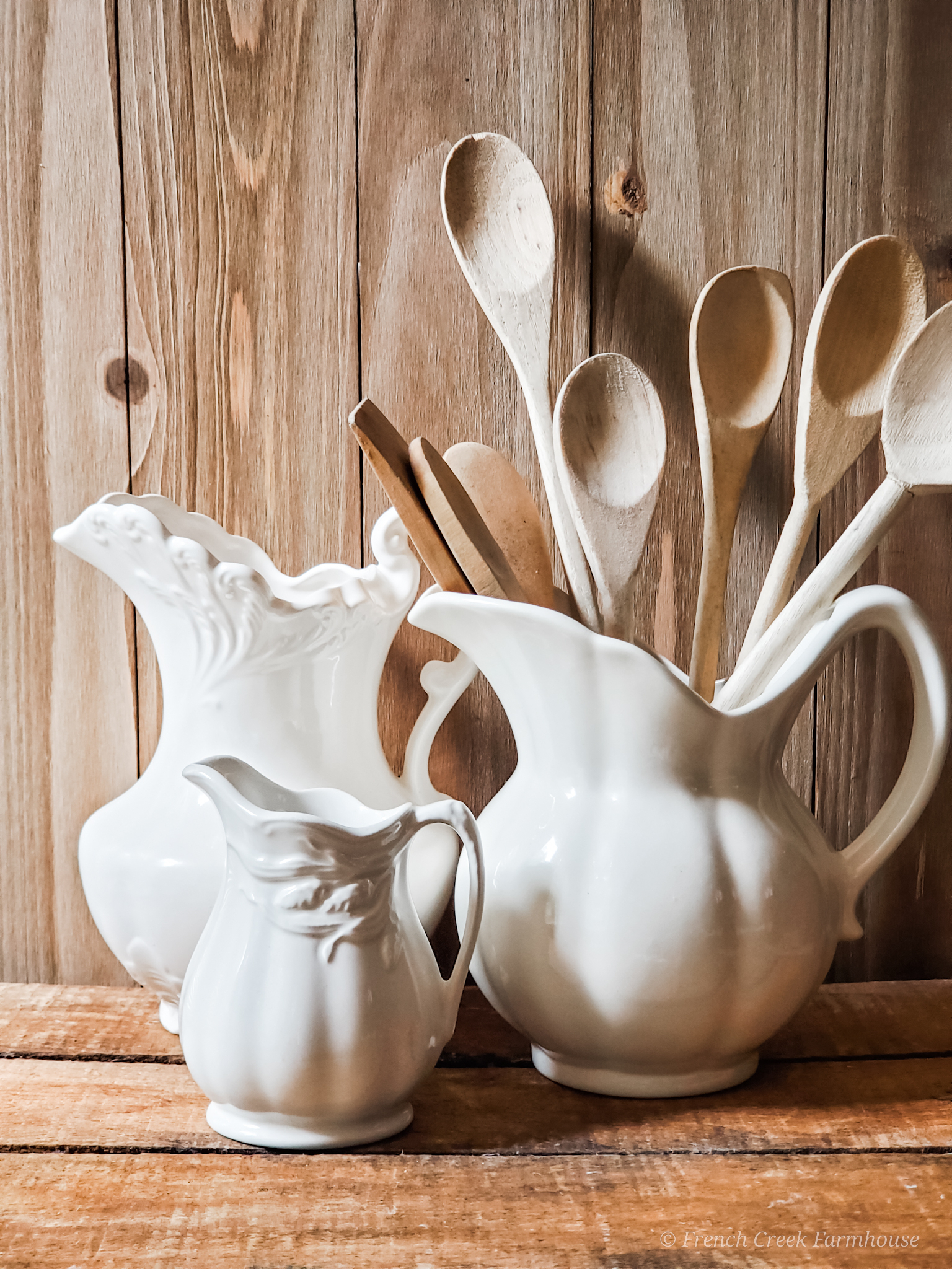 Ironstone pitchers A collection of fantastic farmhouse and vintage finds to decorate your home