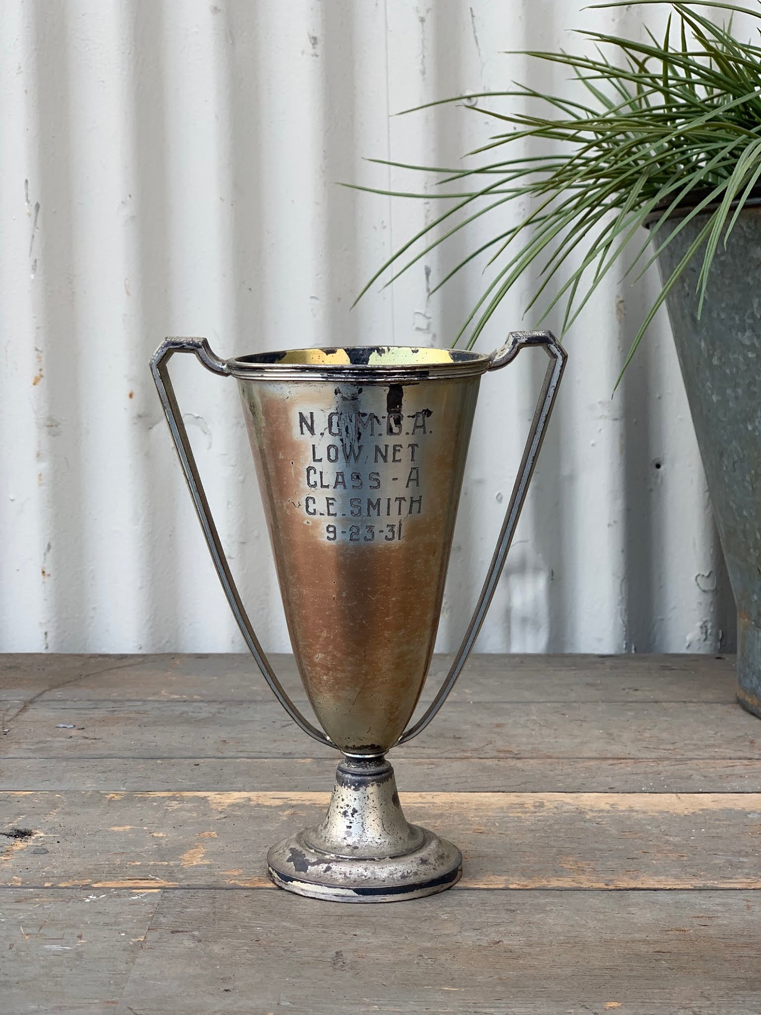 A vintage 1930 loving cup trophy