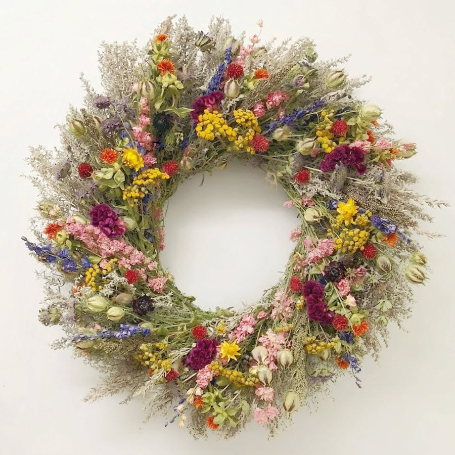 A wreath of dried flowers is a lovely addition to your fall decor.