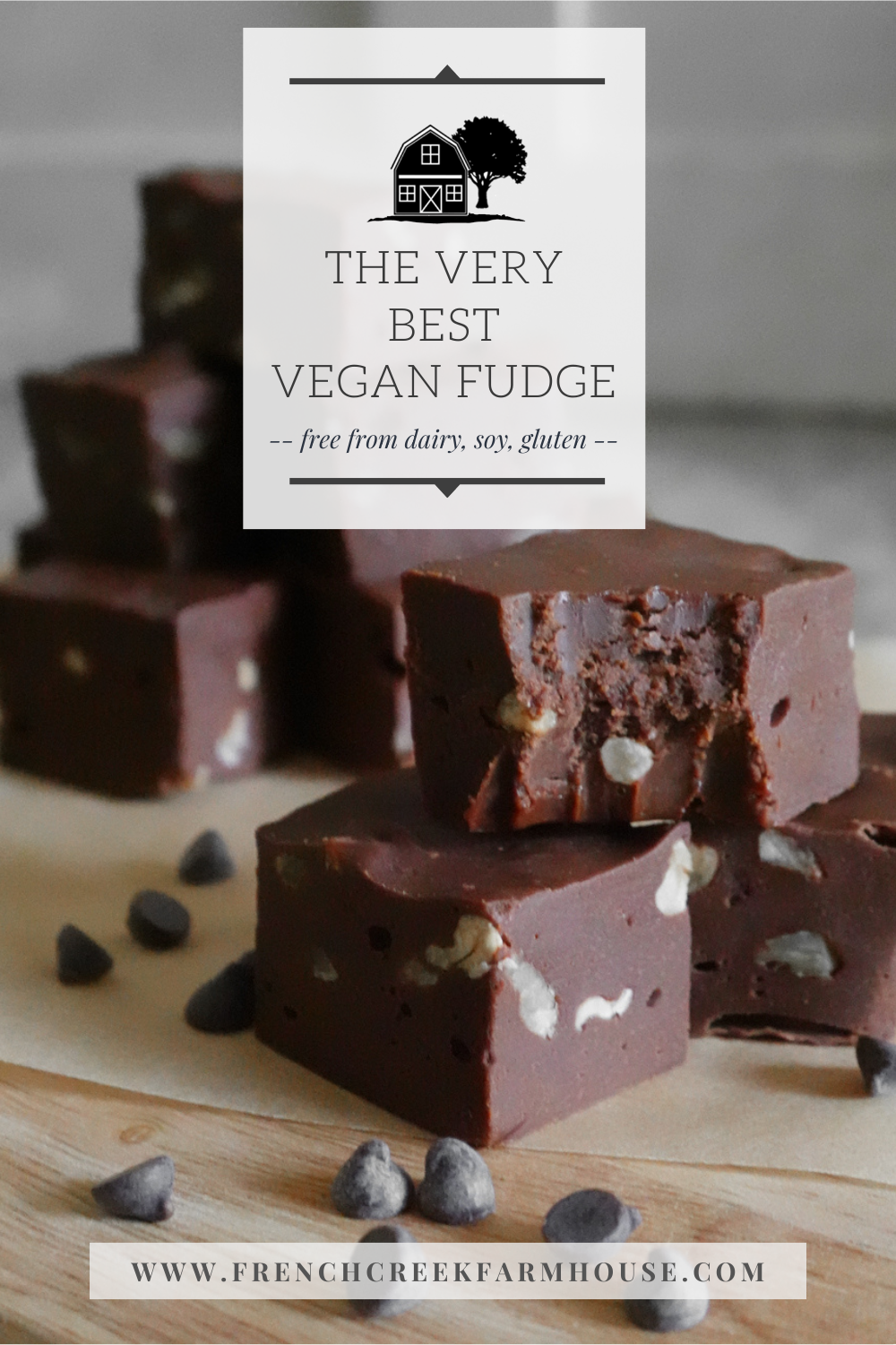 The very best vegan fudge recipe - Pin to find it later!